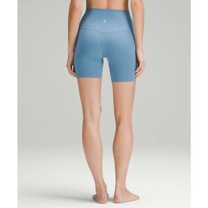 268- EUC Size 4 Lululemon Align High-Rise Short